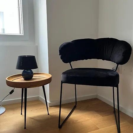 Relaxing Retreat In Trieste, Two-bedroom ترييستي